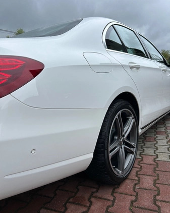 Mercedes-Benz Klasa E cena 134900 przebieg: 132000, rok produkcji 2019 z Krapkowice małe 277